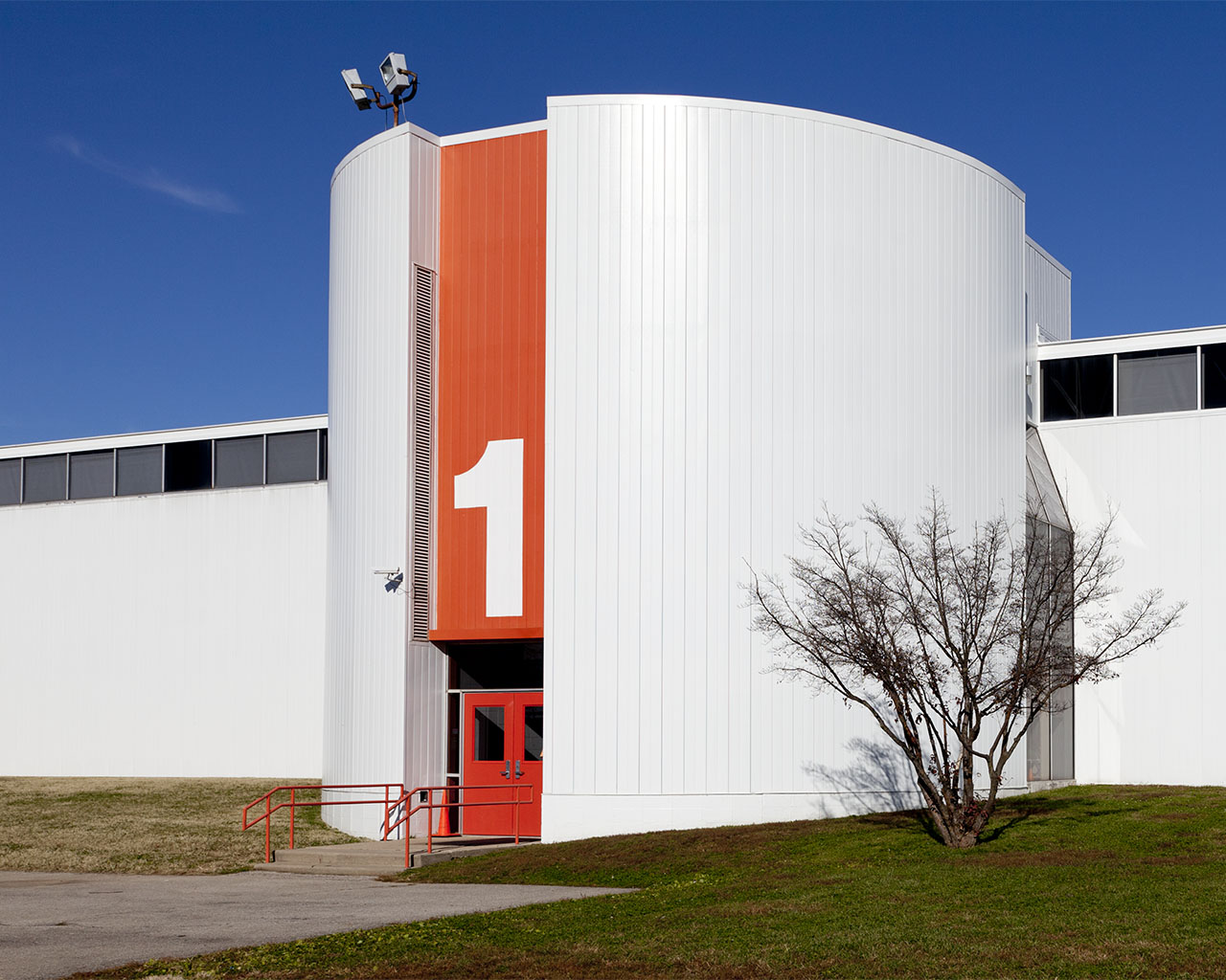 Columbus Signature Academy, Fodrea Campus. Columbus, Indiana. Photograph by Carol Highsmith, Library of Congress.